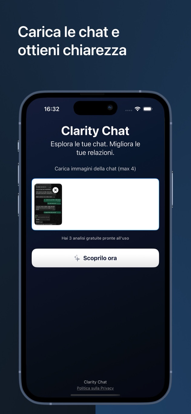 Schermata di caricamento Clarity Chat per selezionare fino a quattro screenshot della chat per l'analisi